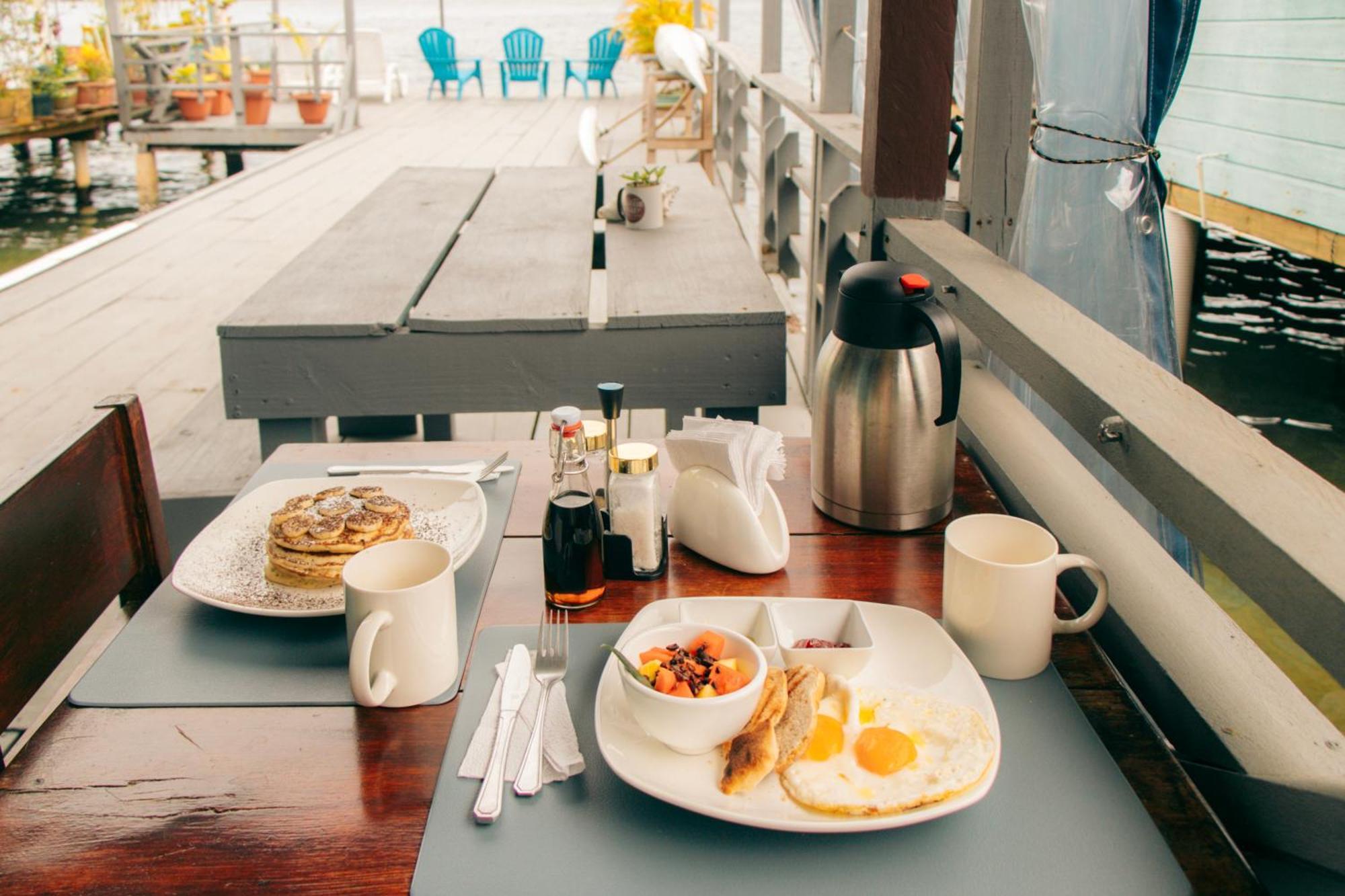 Saigon Bay Bed & Breakfast ボカス・タウン エクステリア 写真